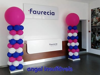 coluna de balões festa faurecia
